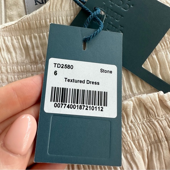 Kipp Textured Dress In Stone - Picture 5 of 10